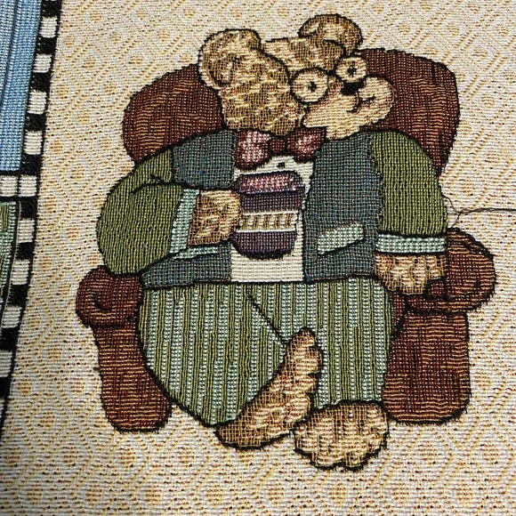 VTG Tapestry Teddy Bear Throw Blanket With Crocheted Edging 🐻 - Picture 2 of 5